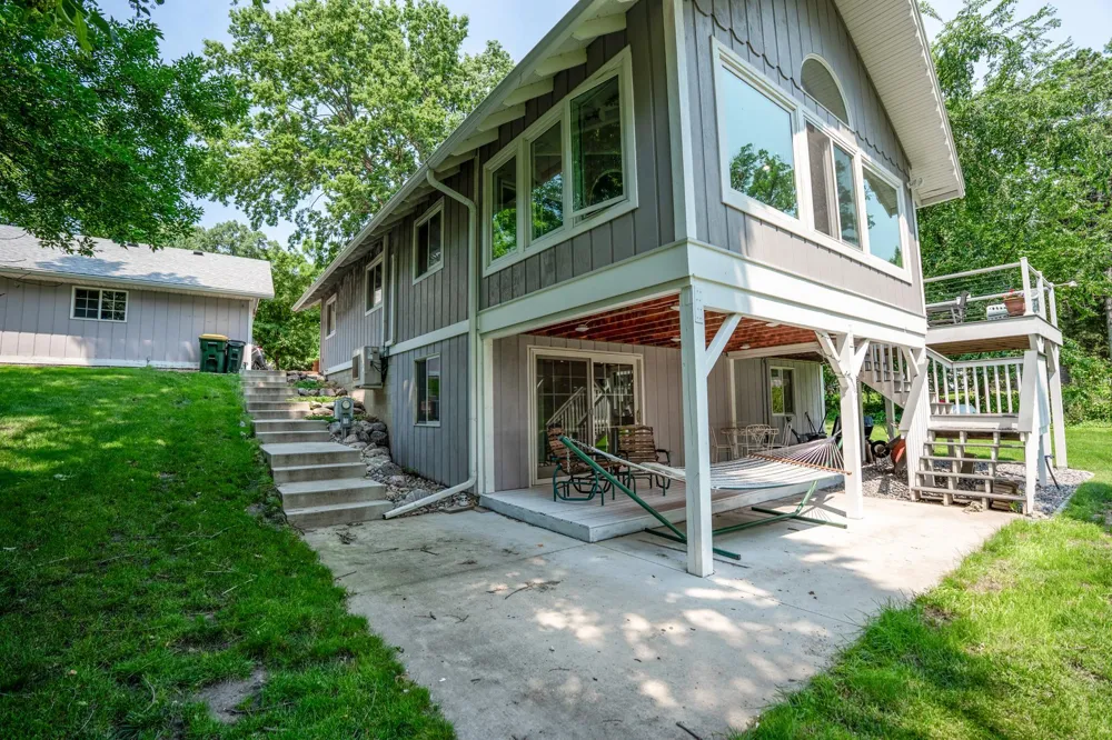 5999 150th Avenue NE Spicer, MN 56288