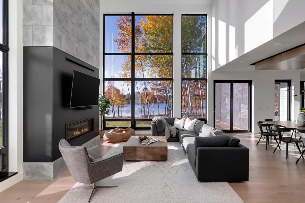 2195 Watertown Road Orono, MN 55356