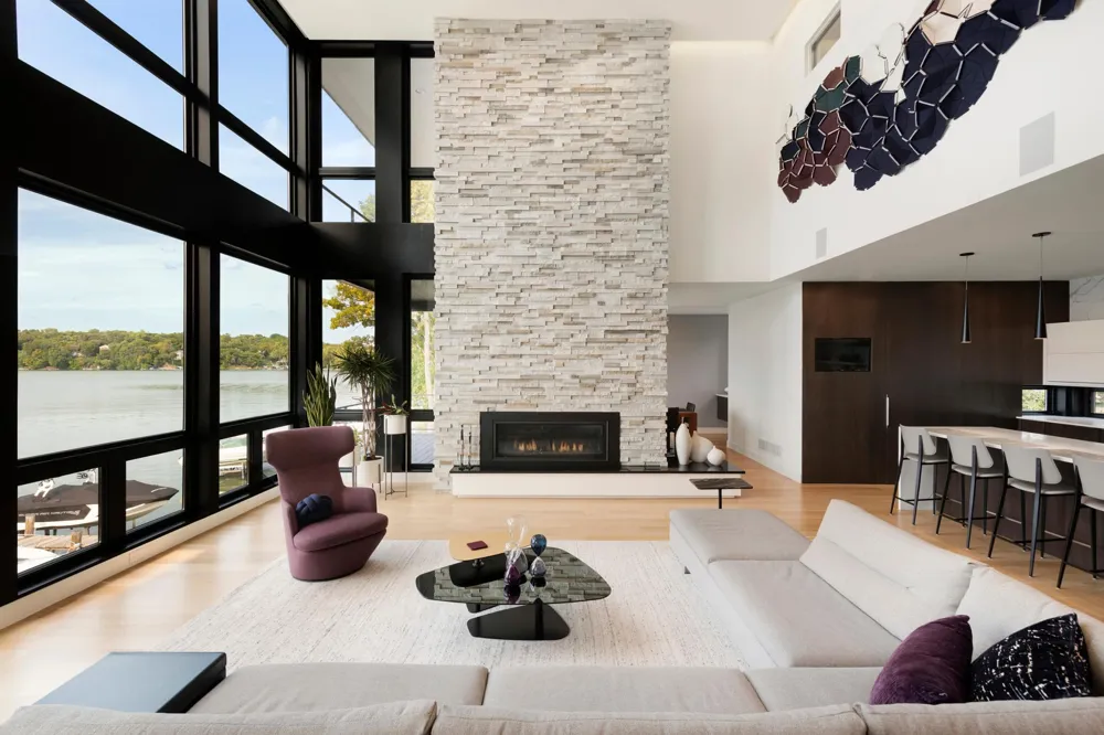 2195 Watertown Road Orono, MN 55356