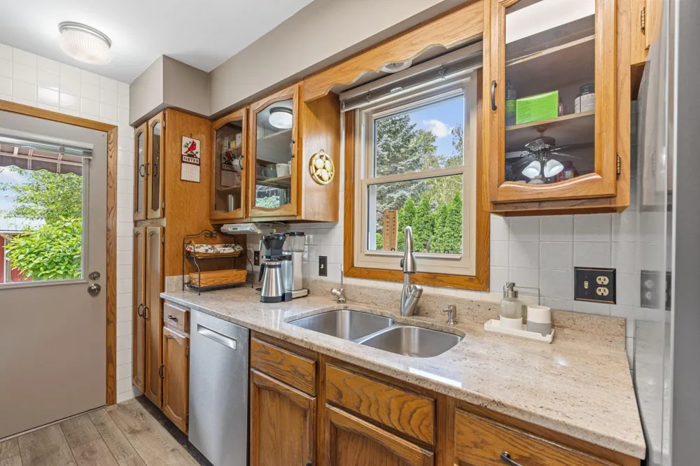 1505 High Street Lake City, MN 55041