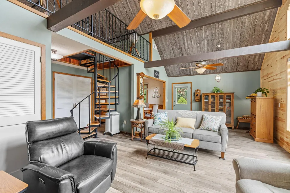 1505 High Street Lake City, MN 55041