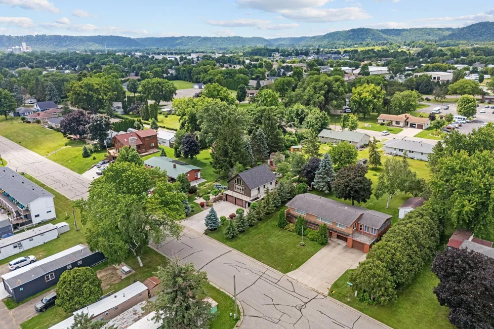 1505 High Street Lake City, MN 55041