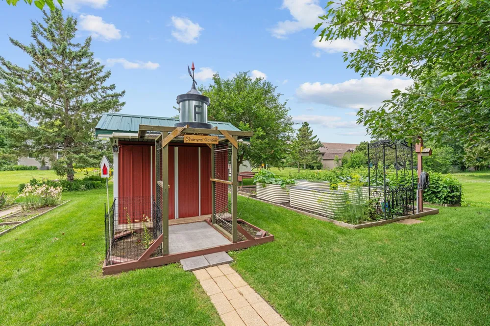 1505 High Street Lake City, MN 55041