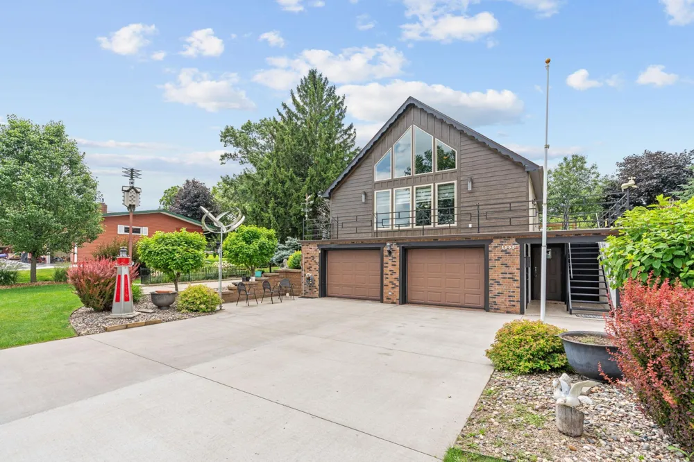 1505 High Street Lake City, MN 55041