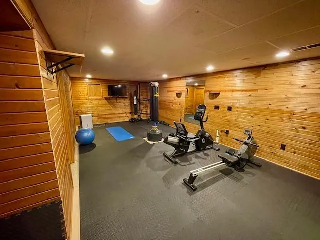 225 Country Club Drive Lewiston, MN 55952