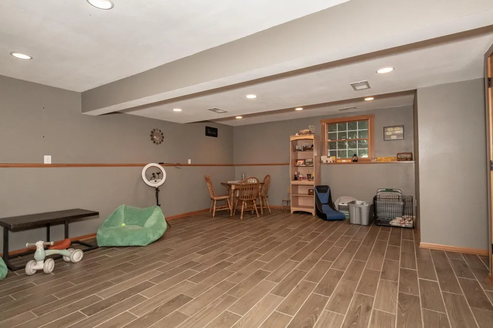 225 Country Club Drive Lewiston, MN 55952
