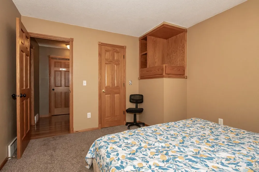 225 Country Club Drive Lewiston, MN 55952