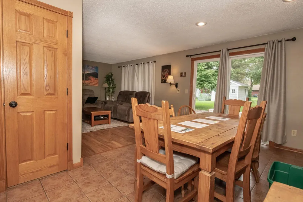 225 Country Club Drive Lewiston, MN 55952