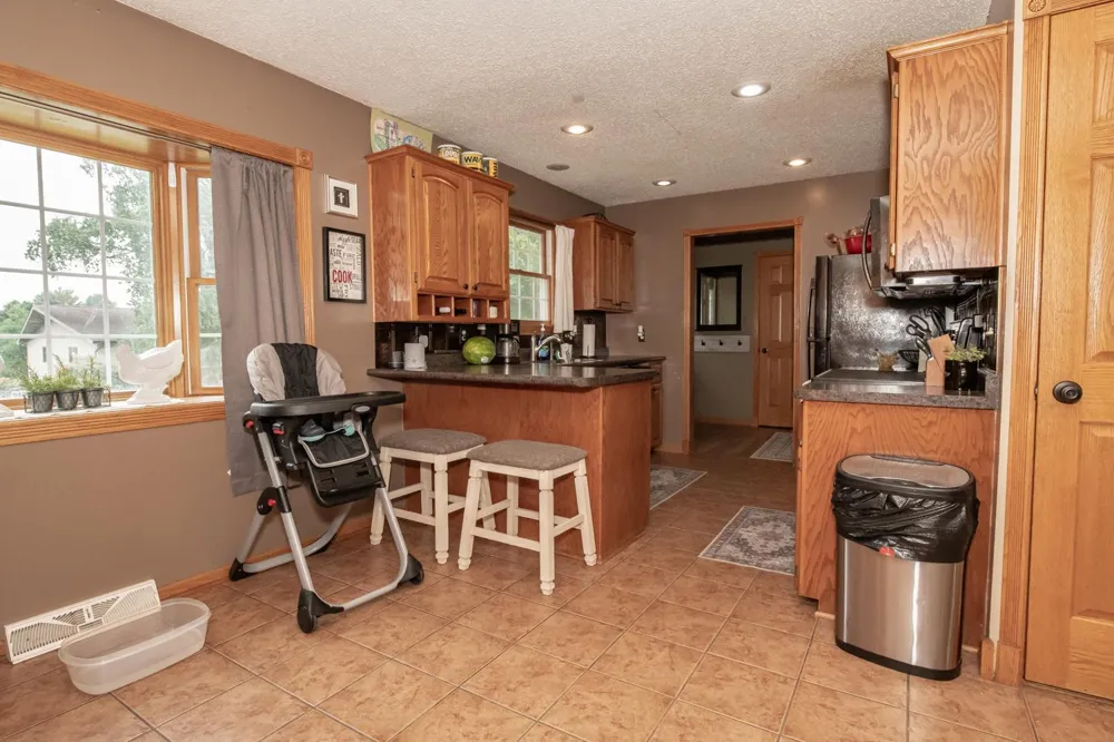 225 Country Club Drive Lewiston, MN 55952