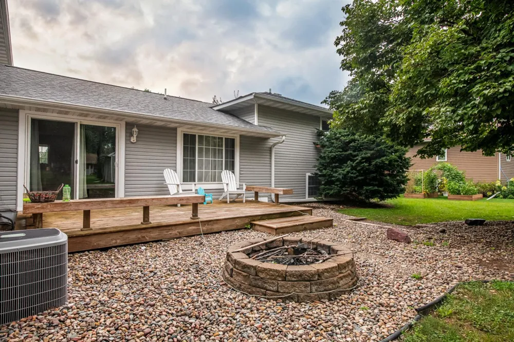 225 Country Club Drive Lewiston, MN 55952