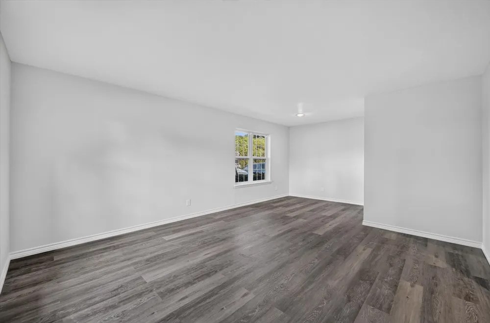 1801 E Grauwyler Road #101 Irving, TX 75061