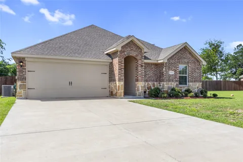 1804 Pecan Valley Drive