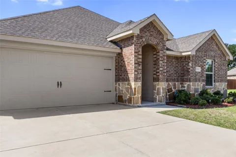 1804 Pecan Valley Drive