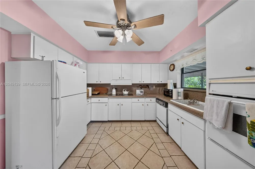 8340 SW 151st St Palmetto Bay, FL 33158