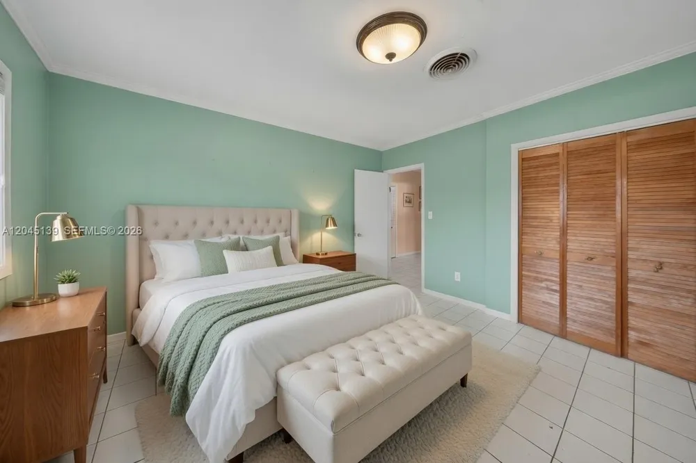 8340 SW 151st St Palmetto Bay, FL 33158