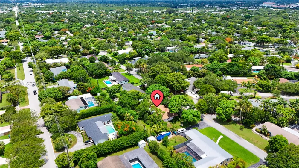 8340 SW 151st St Palmetto Bay, FL 33158