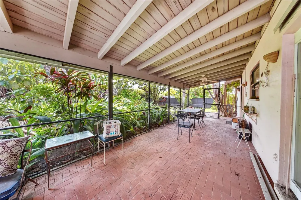 8340 SW 151st St Palmetto Bay, FL 33158
