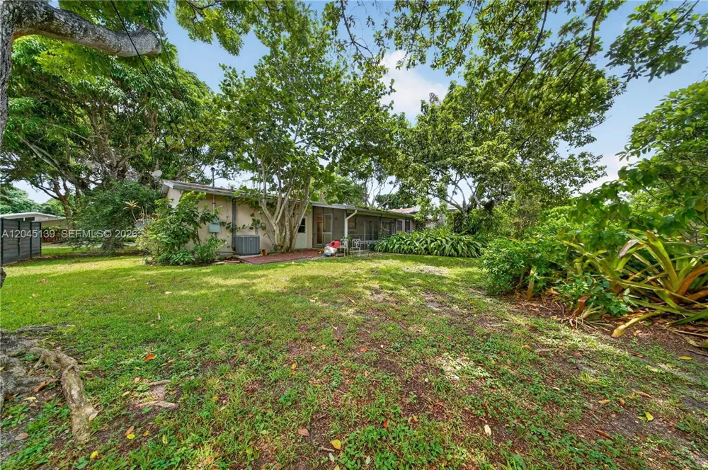 8340 SW 151st St Palmetto Bay, FL 33158