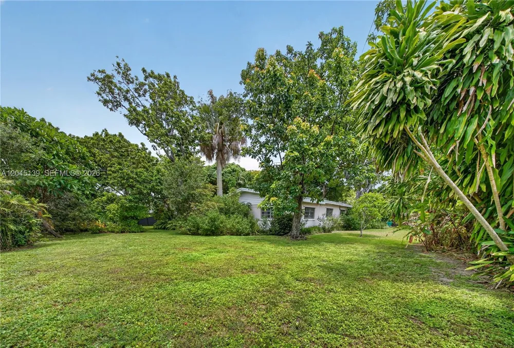 8340 SW 151st St Palmetto Bay, FL 33158