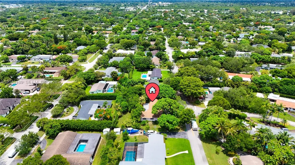 8340 SW 151st St Palmetto Bay, FL 33158