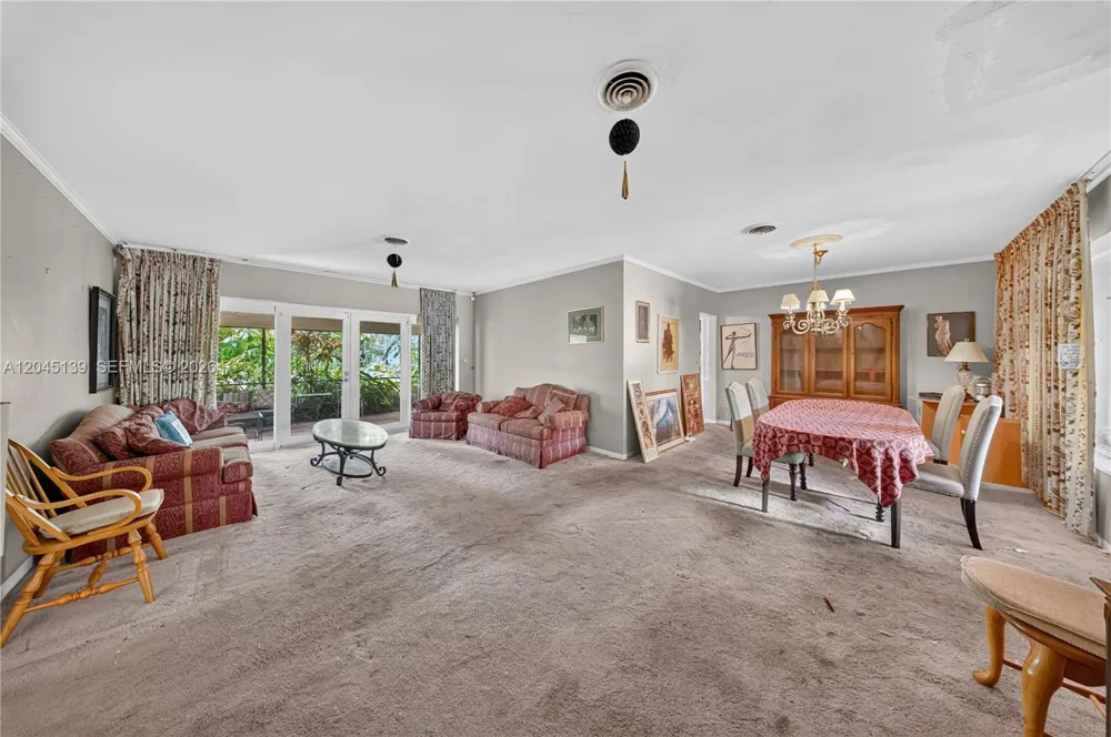 8340 SW 151st St Palmetto Bay, FL 33158
