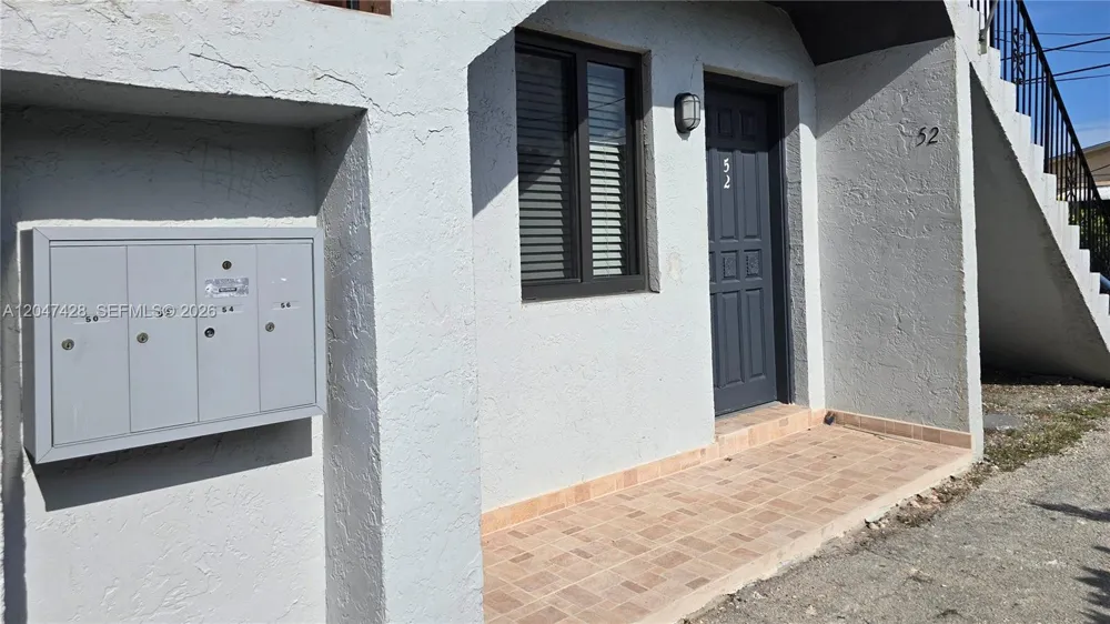 50 W 28th St #52 Hialeah, FL 33010