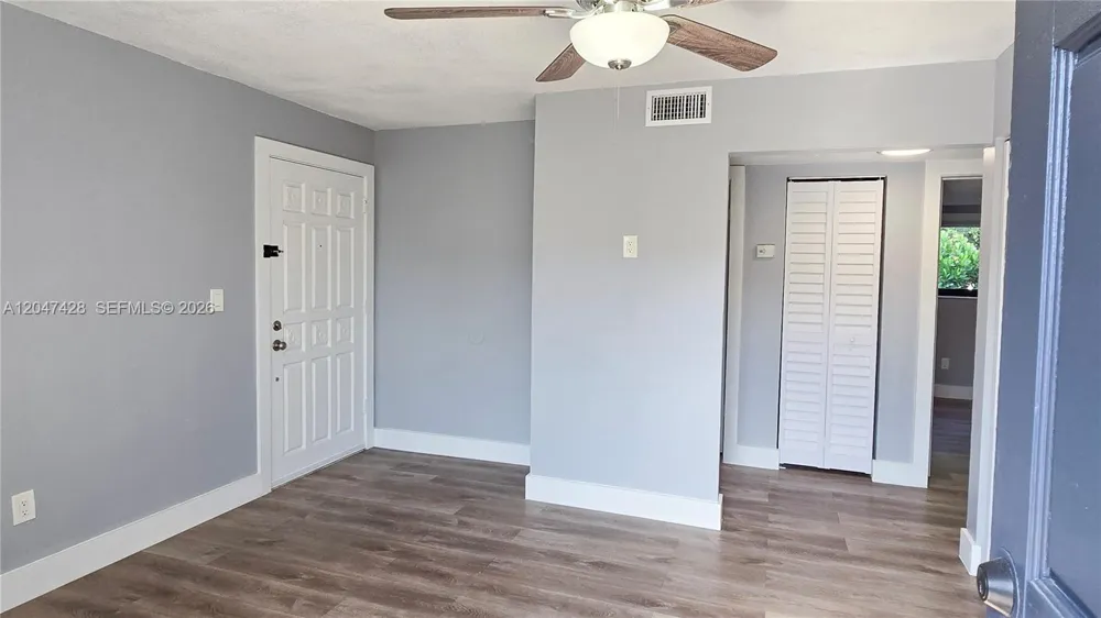 50 W 28th St #52 Hialeah, FL 33010