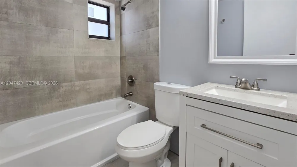 50 W 28th St #52 Hialeah, FL 33010