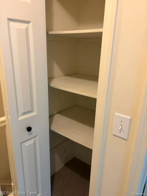 1412 Hidden Meadows Drive E #B Walled Lake City, MI 48390