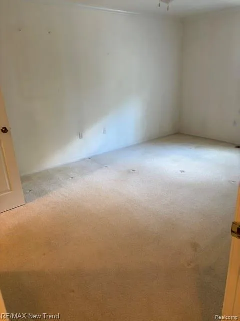 1412 Hidden Meadows Drive E #B Walled Lake City, MI 48390