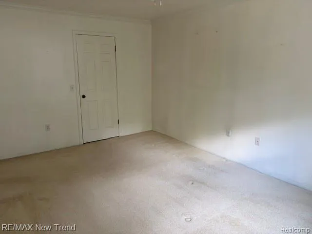 1412 Hidden Meadows Drive E #B Walled Lake City, MI 48390