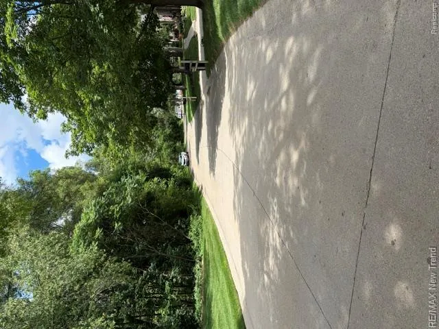 1412 Hidden Meadows Drive E #B Walled Lake City, MI 48390