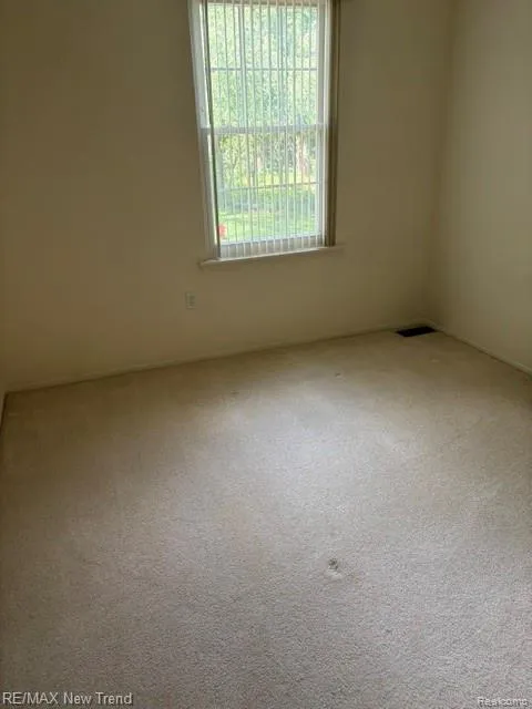 1412 Hidden Meadows Drive E #B Walled Lake City, MI 48390