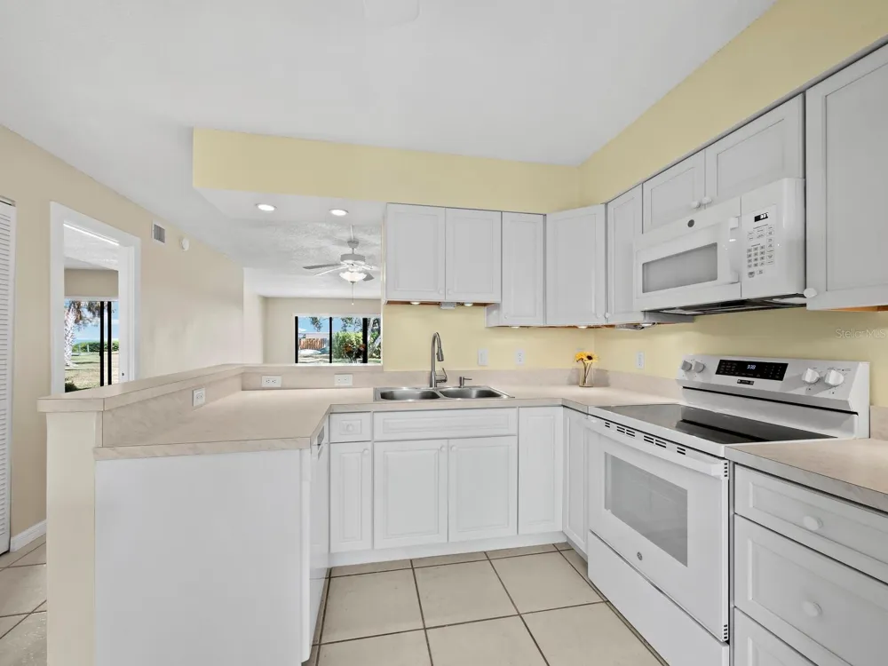 5260 GULF OF MEXICO DRIVE #413 Longboat Key, FL 34228