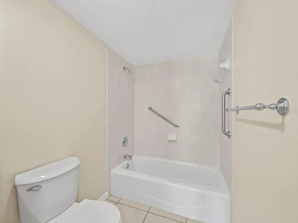 5260 GULF OF MEXICO DRIVE #413 Longboat Key, FL 34228