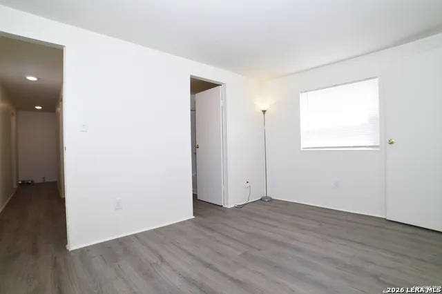 215 Greenlawn Ave Pleasanton, TX 78064