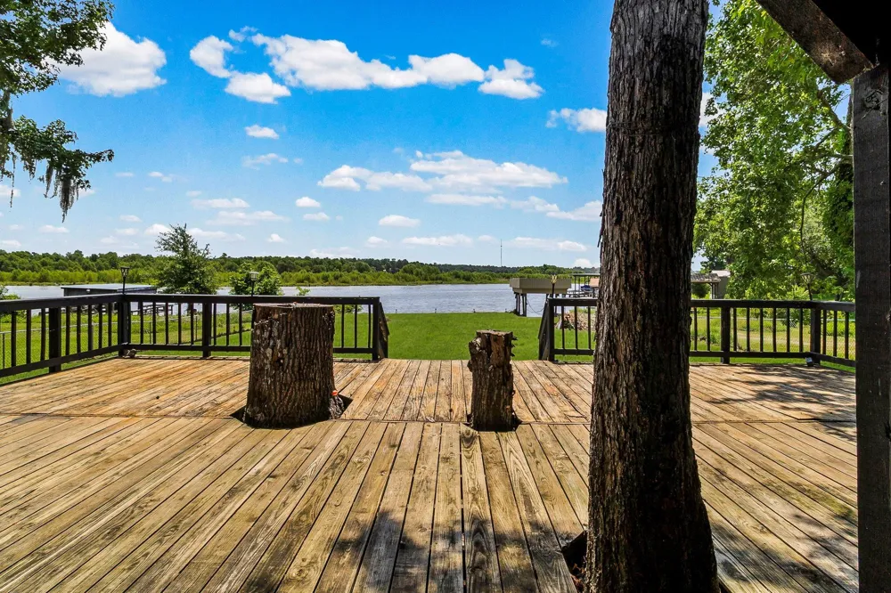344 Birch Drive Onalaska, TX 77360