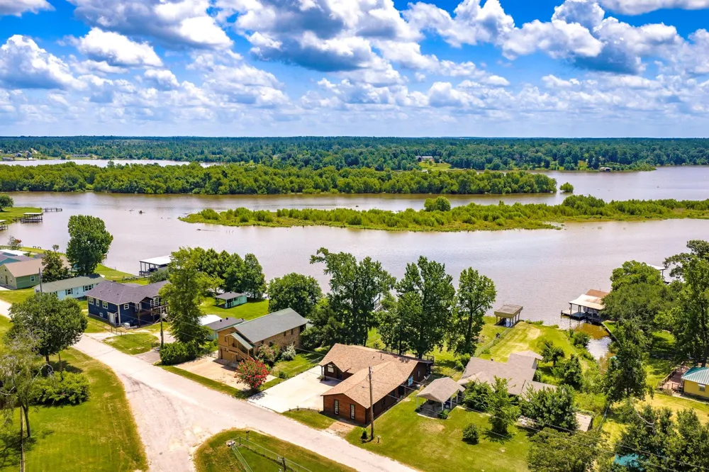 344 Birch Drive Onalaska, TX 77360