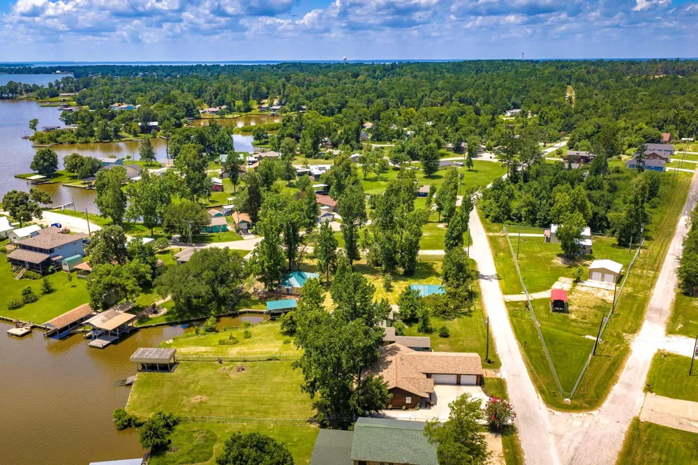 344 Birch Drive Onalaska, TX 77360