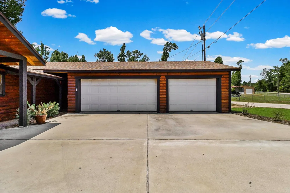 344 Birch Drive Onalaska, TX 77360