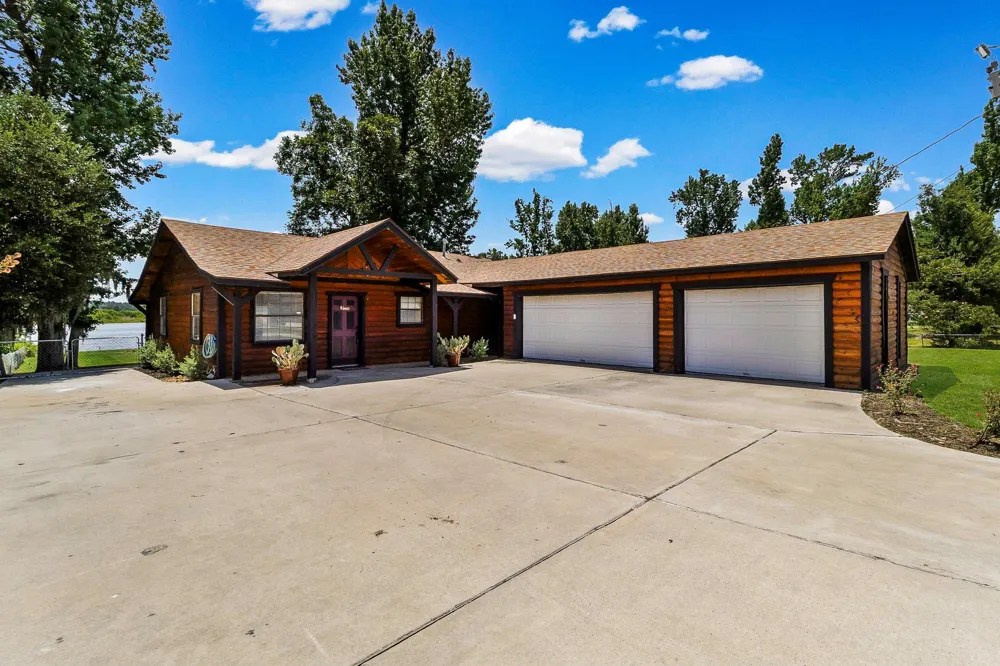 344 Birch Drive Onalaska, TX 77360