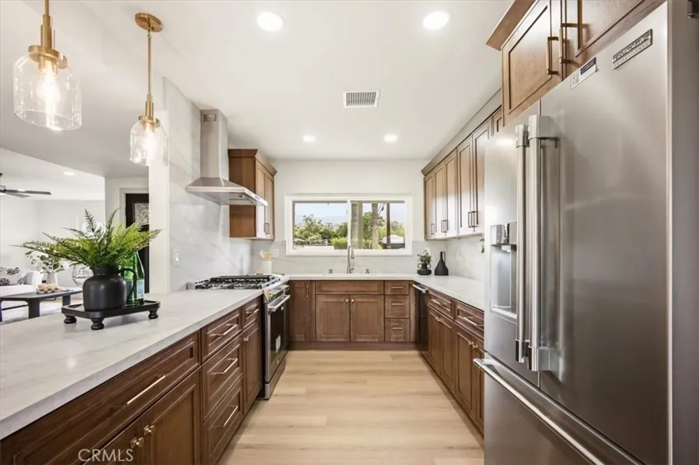 818 Hood Claremont, CA 91711