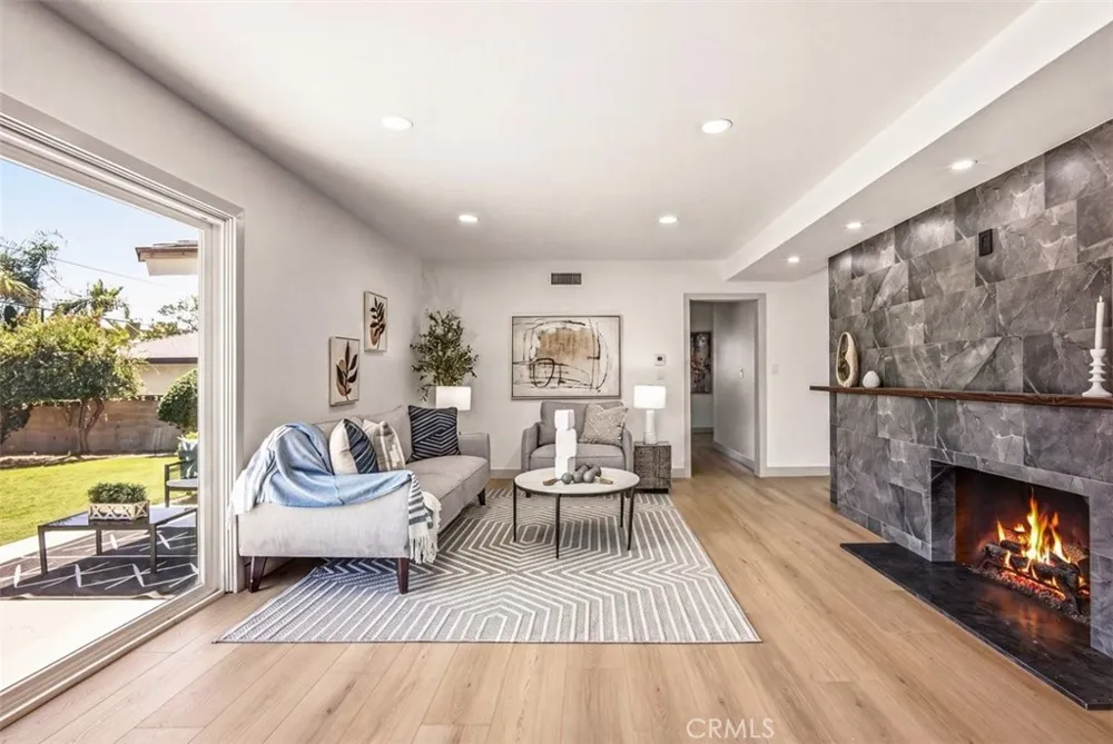 818 Hood Claremont, CA 91711
