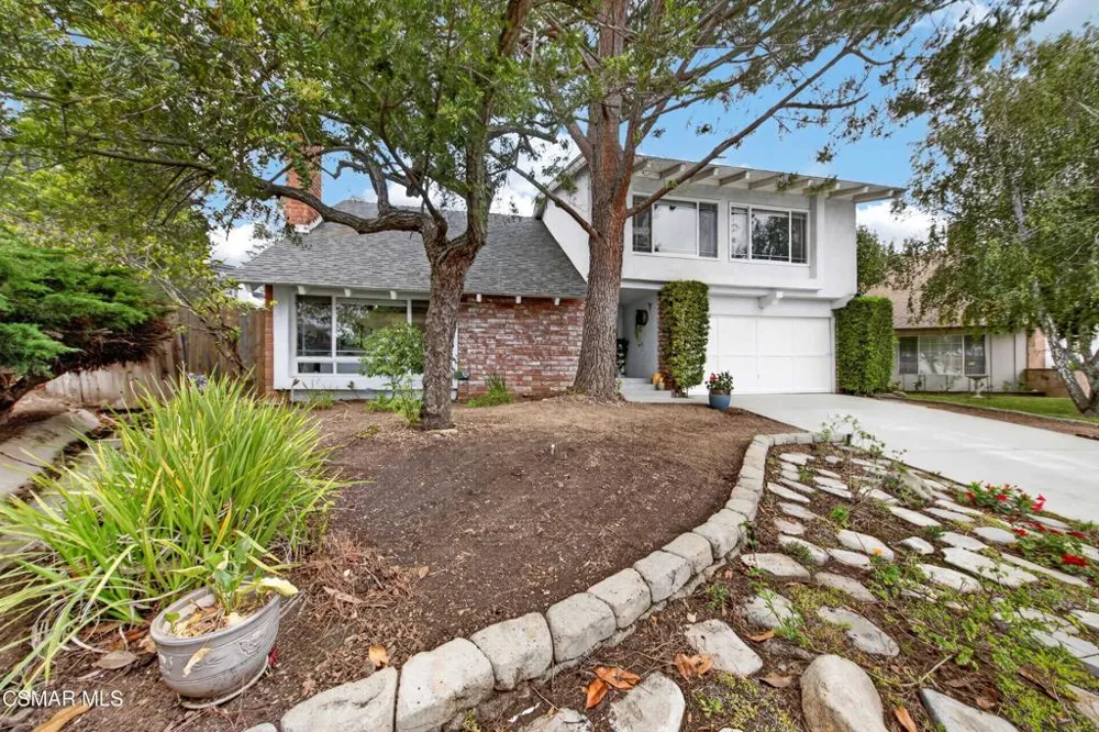 91 Albion Place Newbury Park, CA 91320