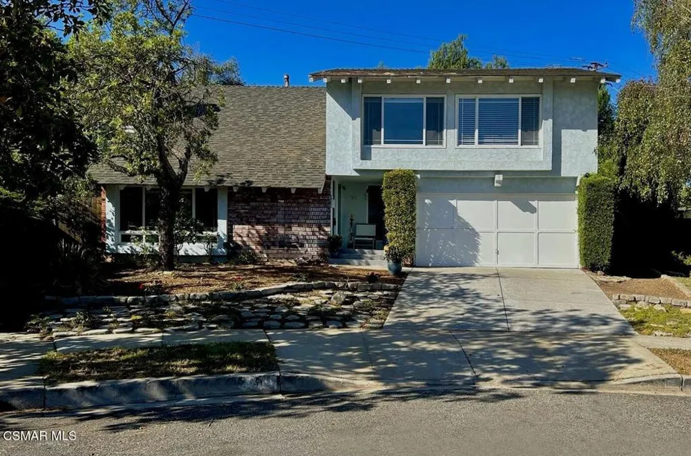 91 Albion Place Newbury Park, CA 91320
