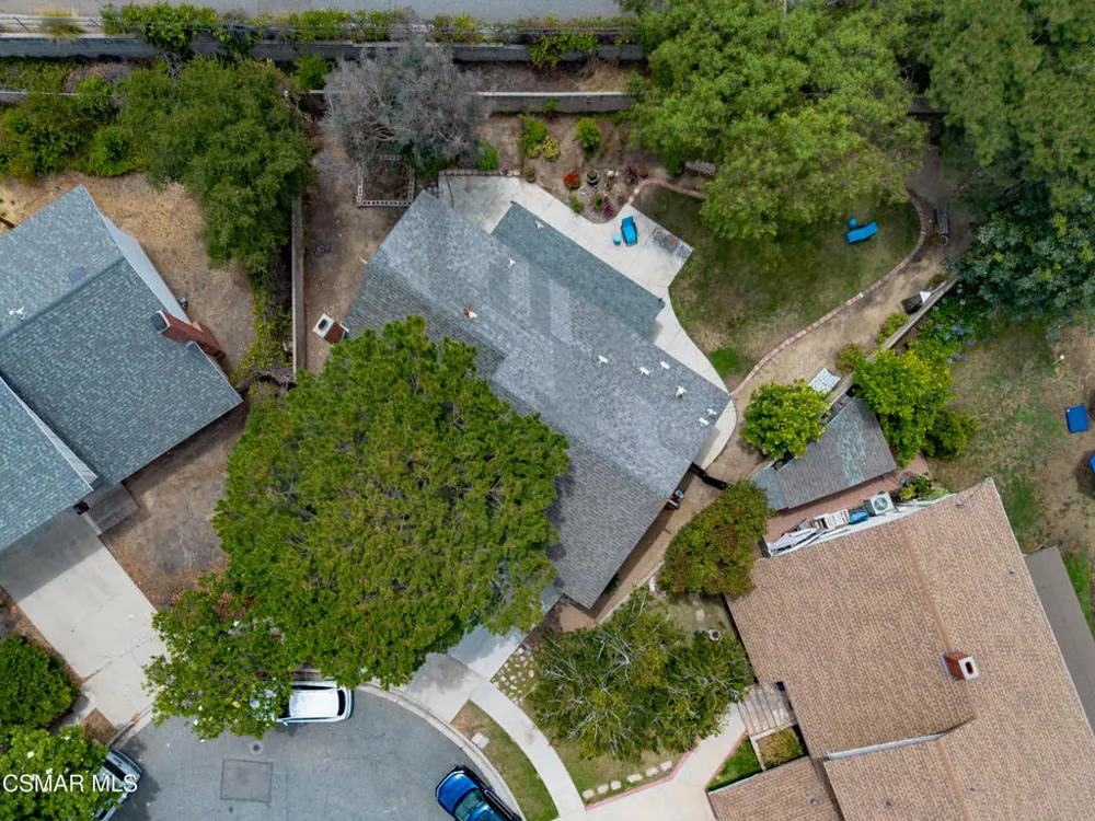 91 Albion Place Newbury Park, CA 91320