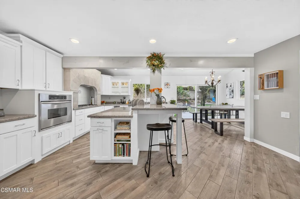 91 Albion Place Newbury Park, CA 91320