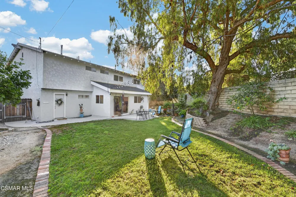 91 Albion Place Newbury Park, CA 91320