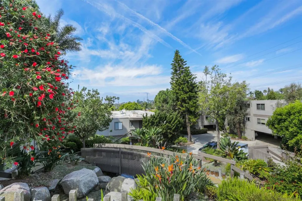 155 Rosebay #37 Encinitas, CA 92024