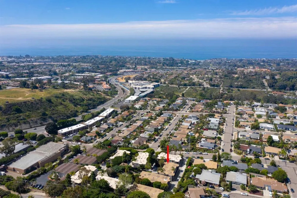 155 Rosebay #37 Encinitas, CA 92024